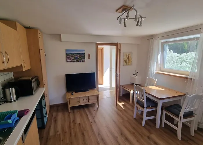 公寓 Souterrain Mit Gartenblick *